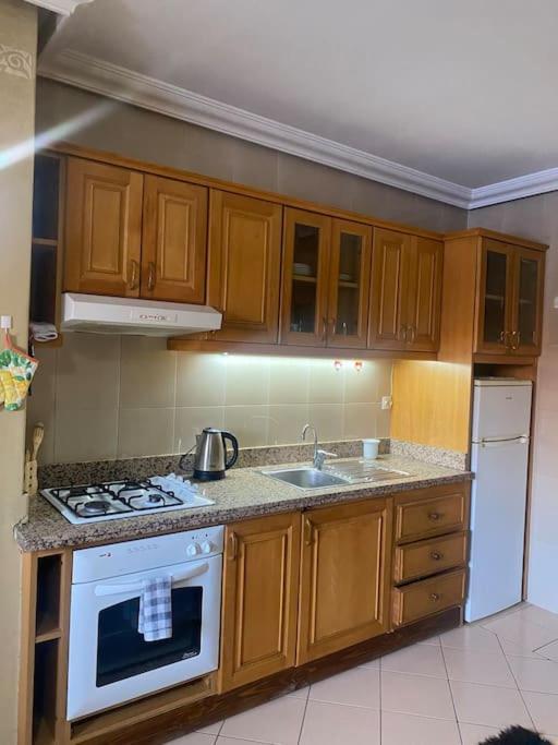 Superbe Appartement A Gueliz Marrakesh Bagian luar foto